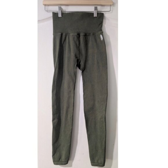 NEW FP Movement | High-Rise 7/8 Length Good Karma Leggings in Secret Moss (XS/S) - Picture 2 of 11